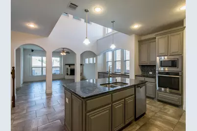 928 Freesia Drive, Little Elm, TX 75068 - Photo 5