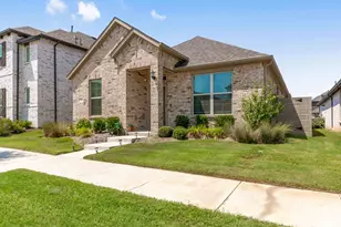 716 Lamp Post Ln, Argyle, TX 76226 - Photo 3