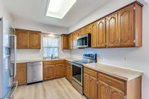 2513 Lawnview Dr, Carrollton, TX 75006 - Photo 5