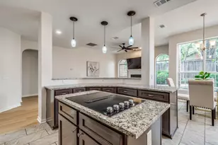 4037 Azure Ln, Addison, TX 75001 - Photo 11