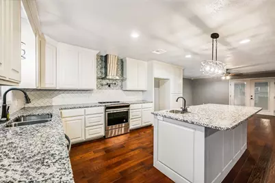 433 Sharron, Woodway, TX 76712 - Photo 7