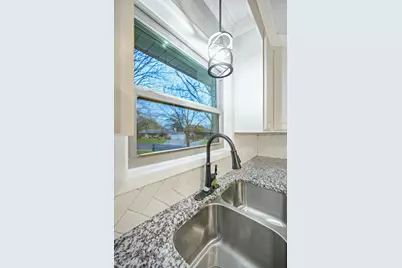 433 Sharron, Woodway, TX 76712 - Photo 9