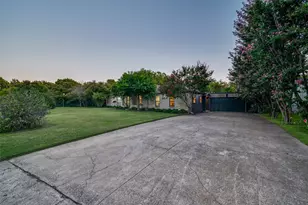 1319 El Patio Dr, Dallas, TX 75218 - Photo 25