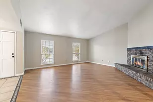 5588 Squires Dr, The Colony, TX 75056 - Photo 9