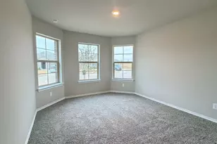 560 Arroyo Dr, Cleburne, TX 76033 - Photo 13