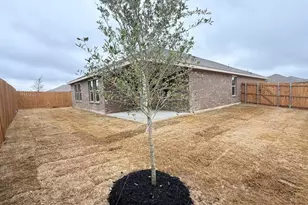 560 Arroyo Dr, Cleburne, TX 76033 - Photo 17