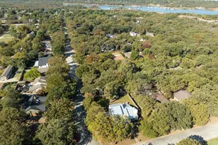 2311 Hummingbird Trail, Grapevine, TX 76051 - Photo 37