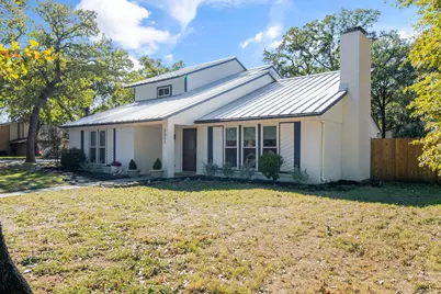 2311 Hummingbird Trail, Grapevine, TX 76051 - Photo 3