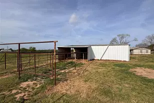 207 County Rd 3214, Bridgeport, TX 76426 - Photo 33