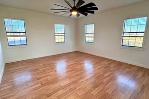 207 County Rd 3214, Bridgeport, TX 76426 - Photo 11