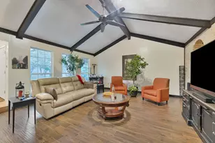 807 Middle Run, Duncanville, TX 75137 - Photo 9