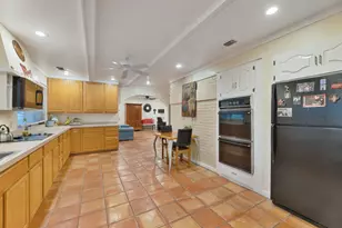 807 Middle Run, Duncanville, TX 75137 - Photo 13