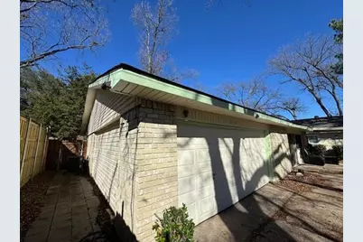 2710 Ashglen Drive, Garland, TX 75043 - Photo 11