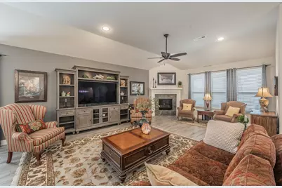 9621 Pickwick Trail, Fort Worth, TX 76131 - Photo 11