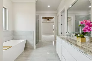 2165 Middlewood Cir, Granbury, TX 76049 - Photo 17