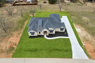 2165 Middlewood Cir, Granbury, TX 76049 - Photo 29