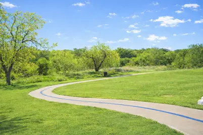 3927 Alto Avenue, Carrollton, TX 75007 - Photo 27