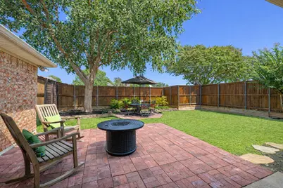 3927 Alto Avenue, Carrollton, TX 75007 - Photo 21