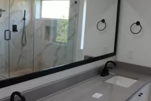 1628 E Davis Ave, Fort Worth, TX 76104 - Photo 15