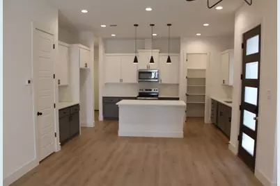 1628 E Davis Avenue, Fort Worth, TX 76104 - Photo 5