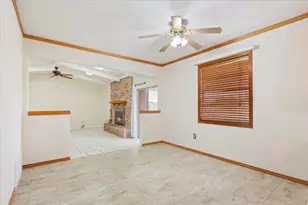 425 Lindenwood Ln W, Hewitt, TX 76643 - Photo 11