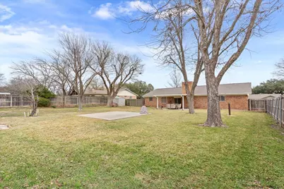 425 Lindenwood Lane W, Hewitt, TX 76643 - Photo 31