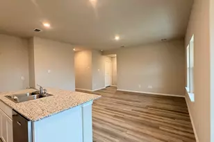 556 Arroyo Dr, Cleburne, TX 76033 - Photo 5