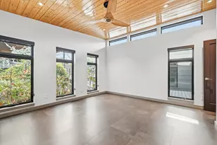 9211 E Lake Highlands Dr, Dallas, TX 75218 - Photo 17