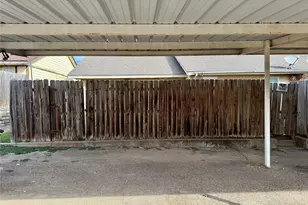 1429 Walters Dr, Granbury, TX 76048 - Photo 17