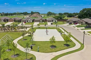 157 Greengate Dr, Boyd, TX 76023 - Photo 37