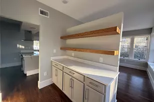 211 NW 4th Ave, Mineral Wells, TX 76067 - Photo 9