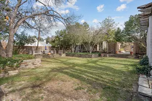 2410 Halloran St, Fort Worth, TX 76107 - Photo 37