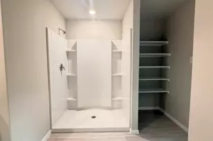 541 Marsh St, Cleburne, TX 76033 - Photo 9