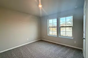 541 Marsh St, Cleburne, TX 76033 - Photo 11