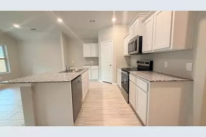 541 Marsh Street, Cleburne, TX 76033 - Photo 3