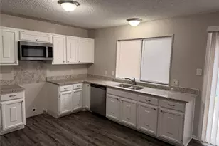 2011 Lavon Creek Ln, Arlington, TX 76006 - Photo 11