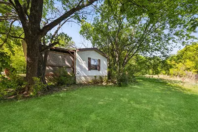 3719 Hedge Row Street, Granbury, TX 76048 - Photo 31