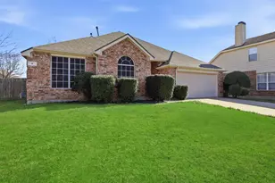 4 Willowstone Ct, Mansfield, TX 76063 - Photo 3
