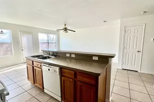 4503 Fortuna St, Fort Worth, TX 76119 - Photo 7