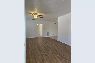 2409 Springmont Court #2409, Arlington, TX 76012 - Photo 3