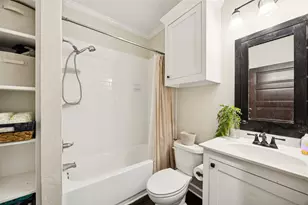 211 E Ross St, Waxahachie, TX 75165 - Photo 21