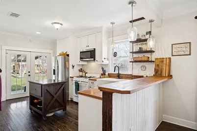 211 E Ross Street, Waxahachie, TX 75165 - Photo 9