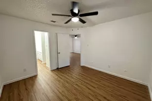 627 McQueary St, Arlington, TX 76012 - Photo 9