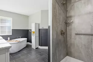 104 Fossil Ct, Springtown, TX 76082 - Photo 23