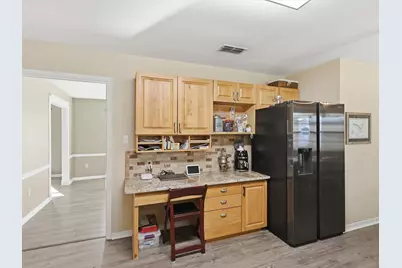 104 Fossil Court, Springtown, TX 76082 - Photo 11