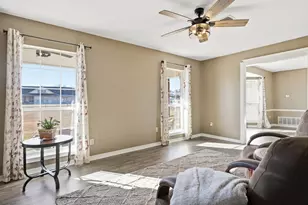 104 Fossil Ct, Springtown, TX 76082 - Photo 5