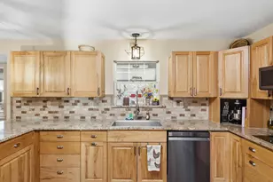 104 Fossil Ct, Springtown, TX 76082 - Photo 9