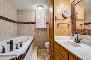 3245 Gail Ct, Irving, TX 75060 - Photo 15