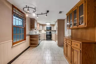 3245 Gail Ct, Irving, TX 75060 - Photo 7