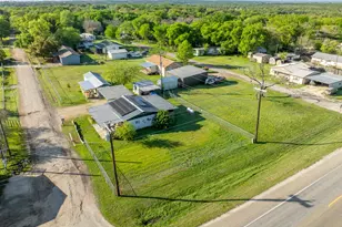 183 Grand Prairie Dr, Whitney, TX 76692 - Photo 35